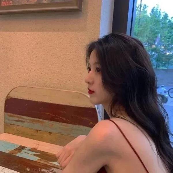 罗美雪妮黛的美丽与哀愁
